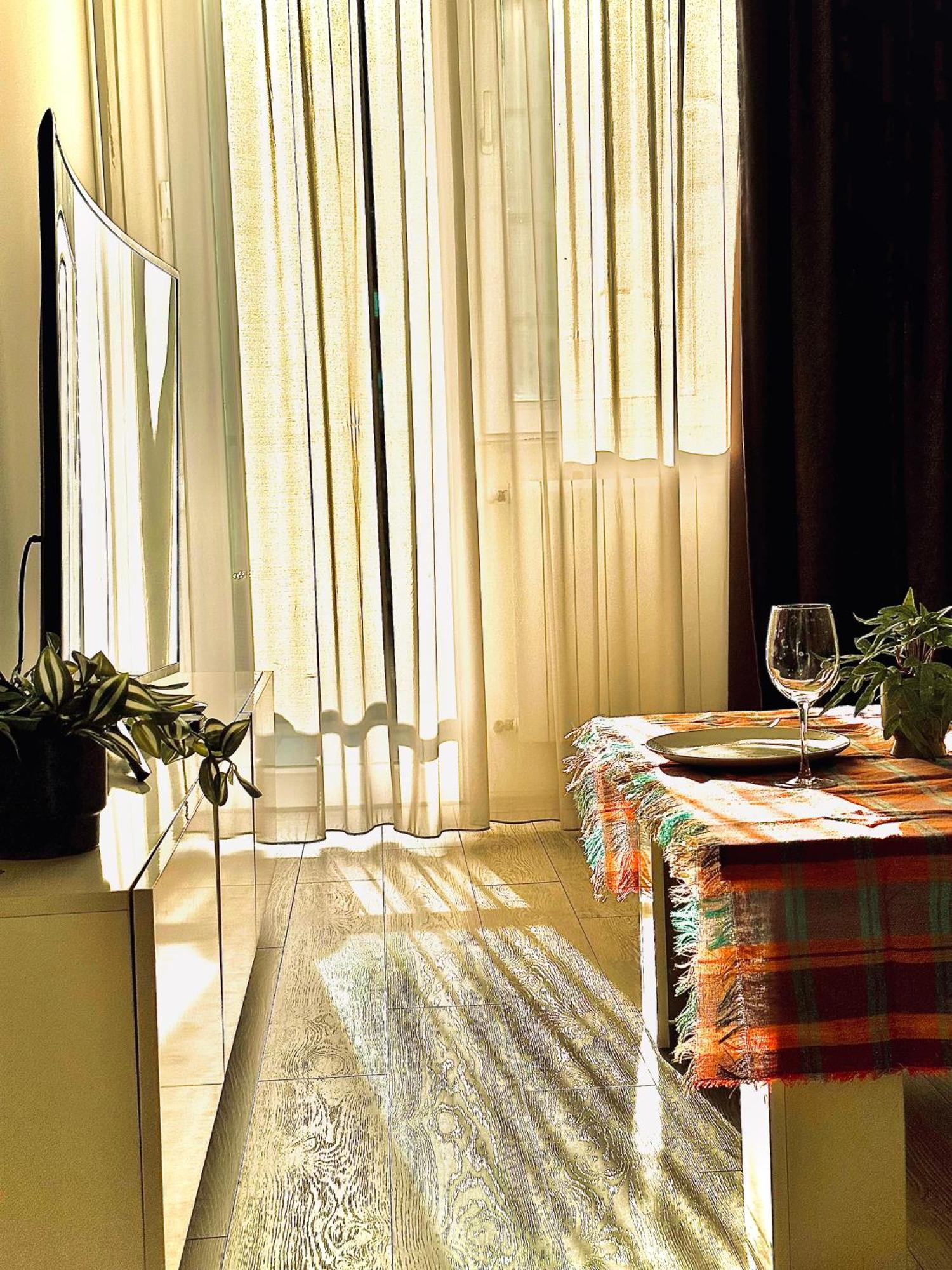 Twins Tower Apartment Tbilisi Bagian luar foto
