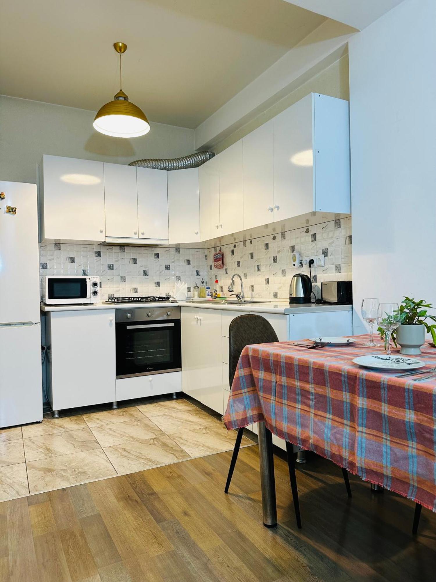 Twins Tower Apartment Tbilisi Bagian luar foto