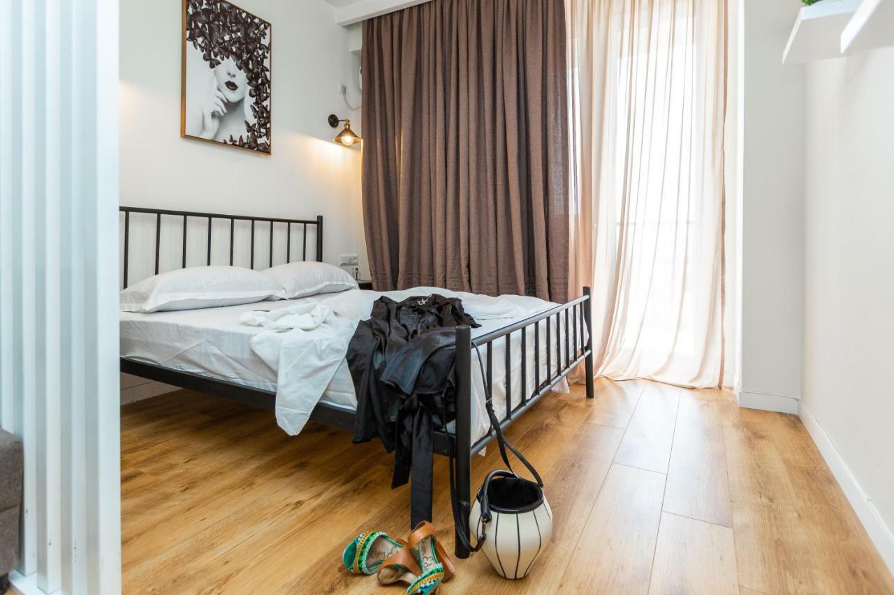 Twins Tower Apartment Tbilisi Bagian luar foto