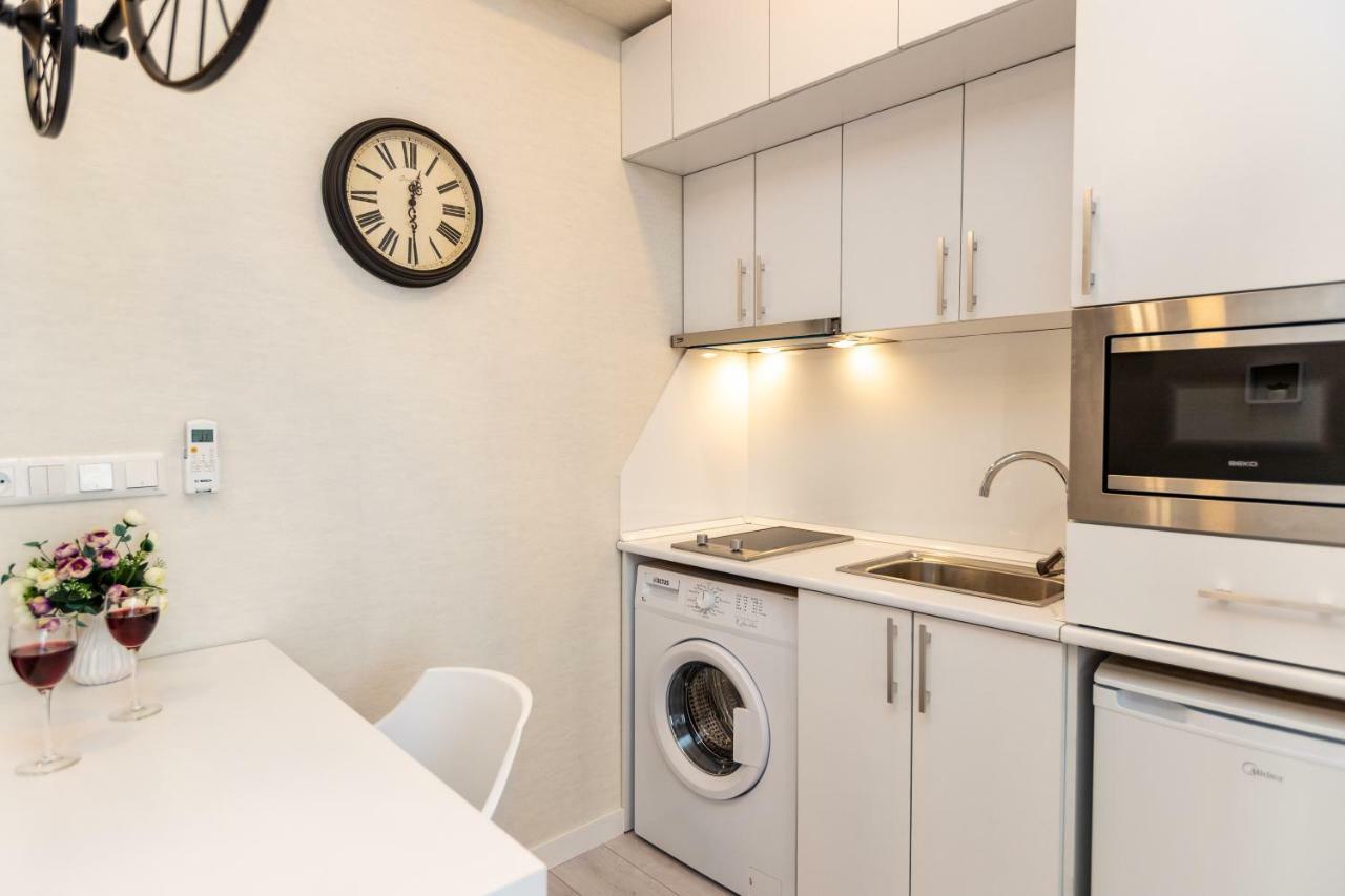 Twins Tower Apartment Tbilisi Bagian luar foto